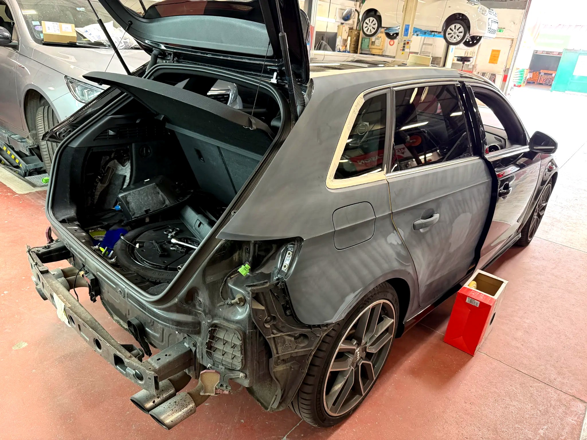 Réparation carrosserie Audi S3 - Avant intervention